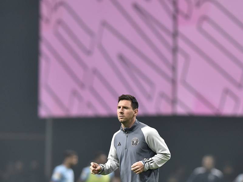 Para calmar las aguas, Messi pidió disculpa por su ausencia en Hong Kong