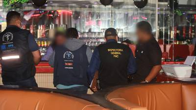 Policía irrumpe “after party” en dos discotecas de la ciudad de Guatemala