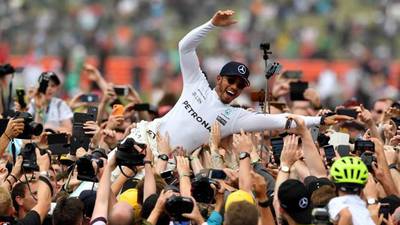 Hamilton aviva la pelea por el Mundial de F1 con Vettel con su triunfo en Inglaterra