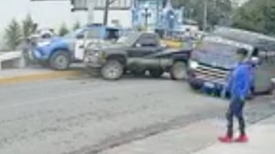 VIDEO. Picop destruye patrulla de la PNC en Quetzaltenango