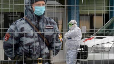 Moscú ordena confinamiento de cuatro meses para adultos mayores no vacunados