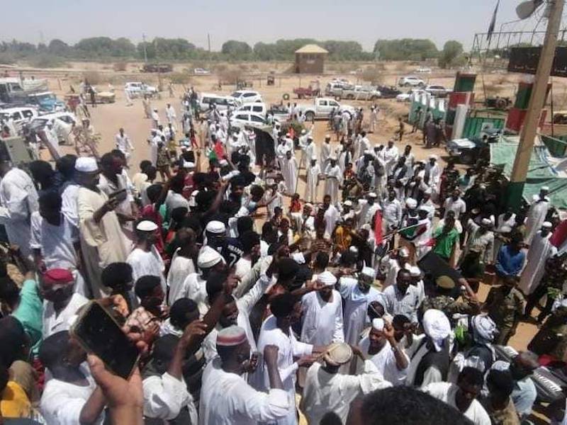Disparos y llamados a civiles a armarse en víspera de final de tregua en Sudán