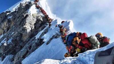 El &#34;tráfico&#34; aumenta el número de muertos en el Everest