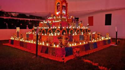 Celebran el Día de Muertos en la Embajada de México en Guatemala