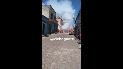 Se registra incendio por pirotecnia en una tienda en Sacatepéquez