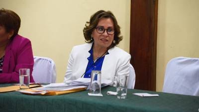 Sandra Torres se pronuncia tras amparo otorgado a diputado Oscar Argueta