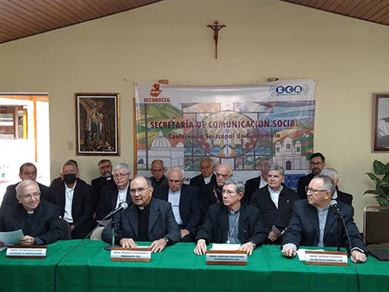 Obispos solicitan a Giammattei que pida la renuncia de Consuelo Porras