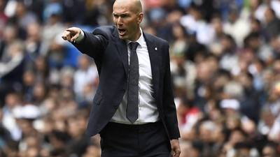 El Real Madrid se plantea la salida de 12 jugadores