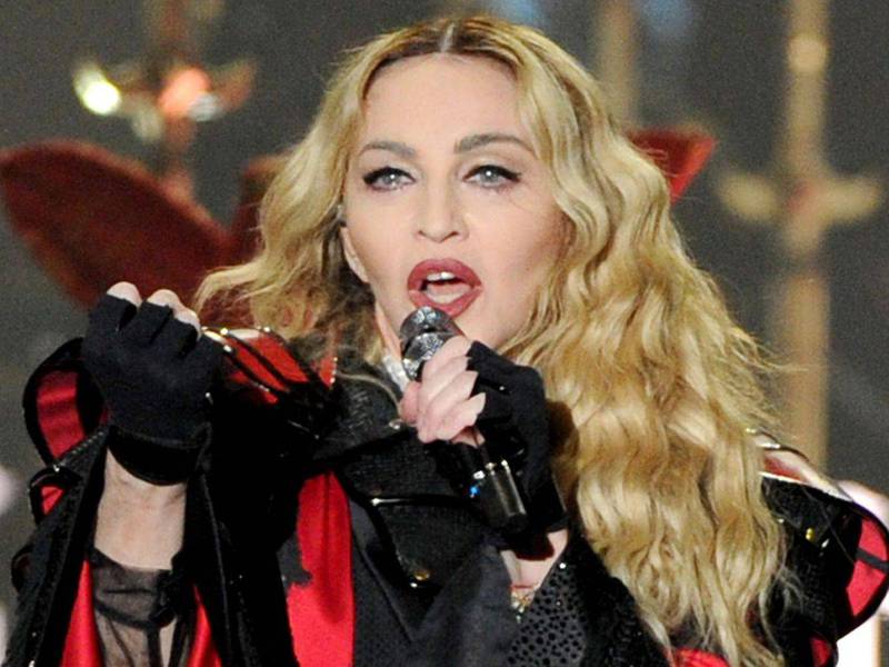 Fans critican a Madonna por fotos en ropa interior: “Ese silicón la va a matar”