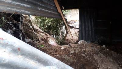 Niña fallece tras quedar soterrada en Villa Nueva