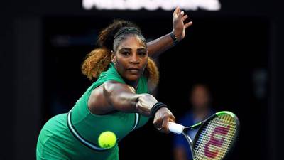 Serena Williams y Novak Djokovic siguen con su ruta ganadora en el Abierto de Australia