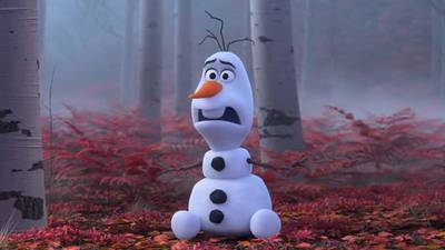 Revelan la verdadera estatura de Olaf de Frozen y genera polémica en redes