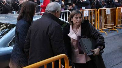 La presidenta del parlamento catalán ante la justicia