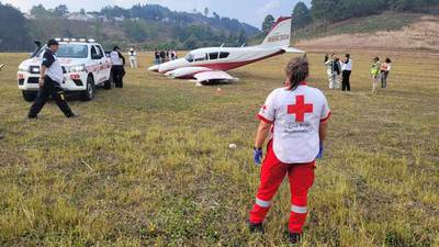 Avioneta aterriza de emergencia en San José Pinula