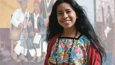Sara Curruchich lanza "Mujer Indígena", tema que también le da nombre a su segundo disco