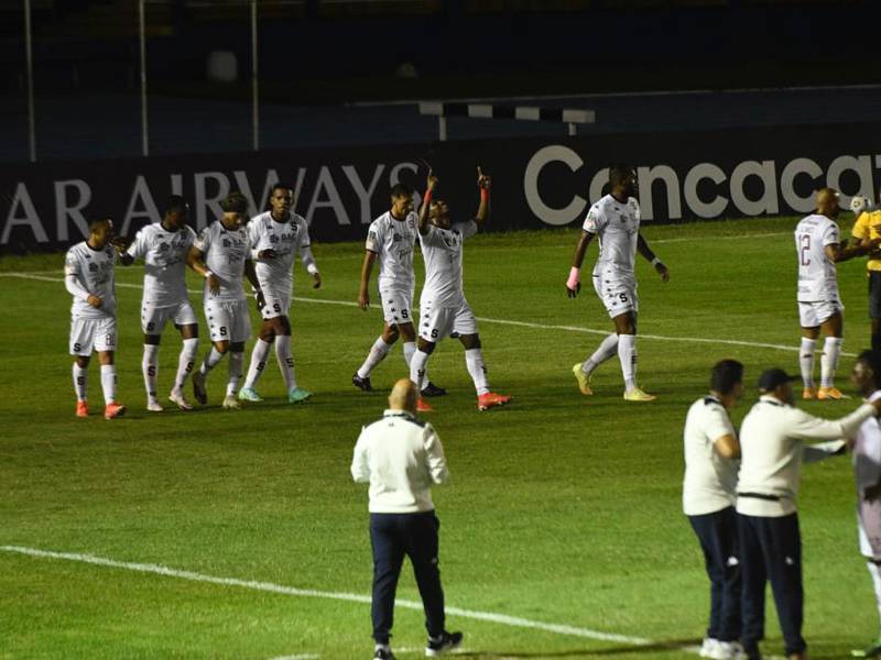 VIDEO | Santa Lucía cae ante Saprissa en la ida de los octavos de la Liga Concacaf