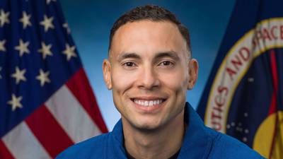“Que se abran más puertas para los hispanos”, puertorriqueño Marcos Berríos se gradúa en la NASA