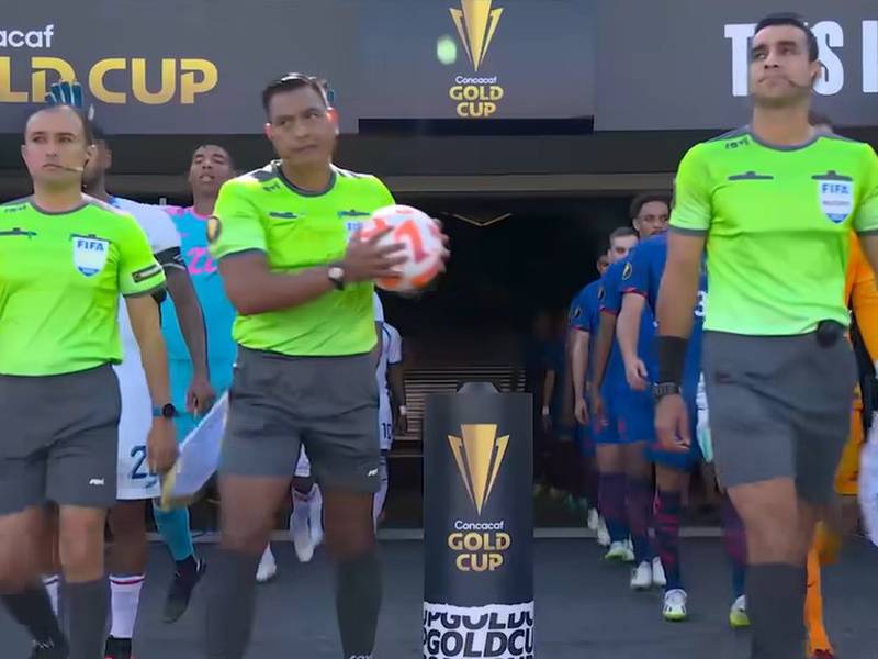 Copa Oro: Fallos y aciertos de los árbitros de Guatemala en semifinales