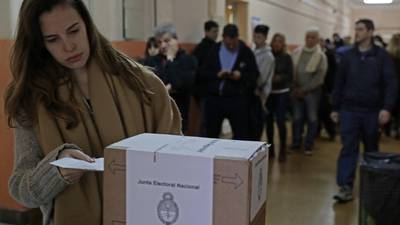 Inician las elecciones primarias en Argentina