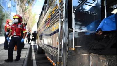 Ataque armado en bus extraurbano en zona 10 deja dos muertos