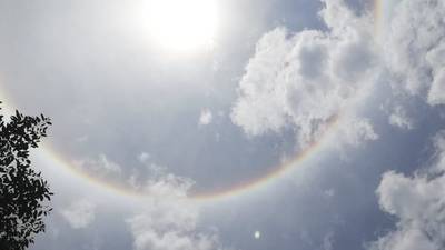 Halo solar embellece el cielo y sorprende a guatemaltecos