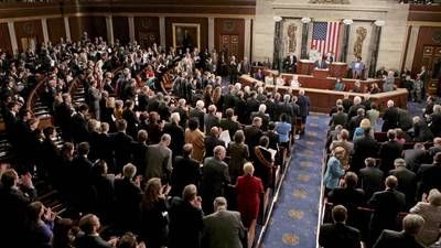 Congreso de EE.UU. aprueba crear lista de corruptos