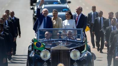 Lula da Silva toma posesión como presidente de Brasil