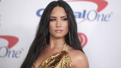 Tras grabar su primera escena de sexo, Demi Lovato presenta a ¿su novia?