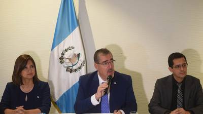 Bernardo Arévalo anuncia que presentarán solicitudes de antejuicio y denuncias