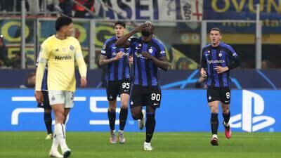 Inter vence a Oporto con gol de Lukaku