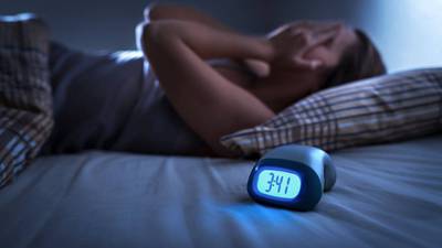 ¿Evitar el insomnio y descansar bien? Consejos que te ayudarán a lograrlo
