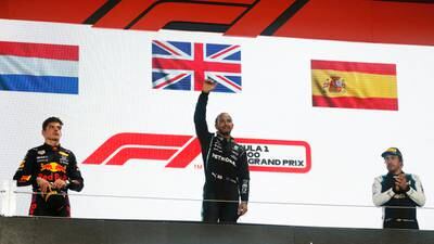 Hamilton se lleva el Gran Premio de Catar y se acerca a Verstappen