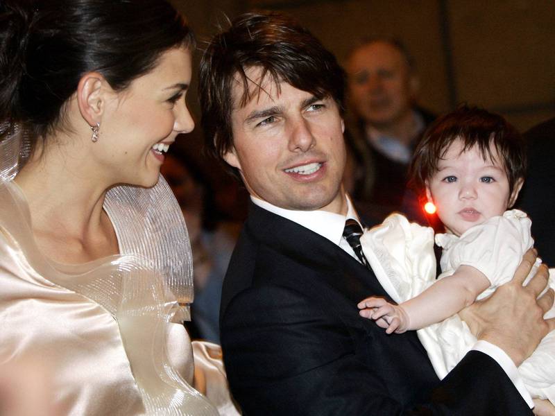La hija de Tom Cruise cada vez se parece más a su mamá y está más alta