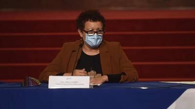 UNE planteará denuncia penal contra la ministra de Salud, Amelia Flores