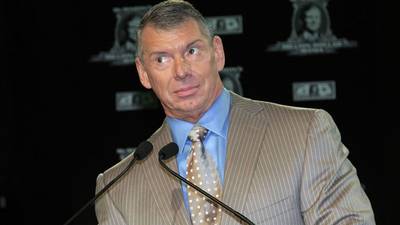 Vince McMahon "renuncia voluntariamente" como presidente de la WWE