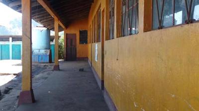 Denuncian a maestro por supuesto caso de agresión en escuela de Quetzaltenango