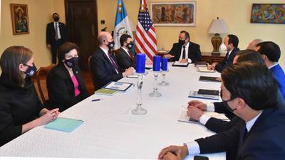 Alejandro Giammattei recibe a delegación del presidente de Estados Unidos