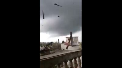 VIDEO. Remolino levanta techos en Patzún y afecta a más de 100 pobladores