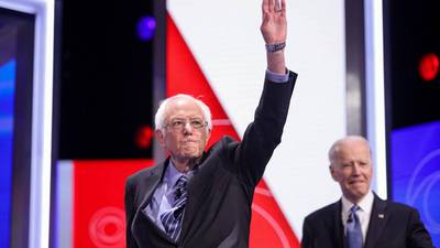 Tras dejar su campaña, Sanders da su apoyo a Biden en la carrera presidencial de EE. UU.