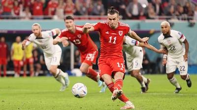 ¡Bale al rescate! Gales saca un valioso empate ante Estados Unidos en el Mundial