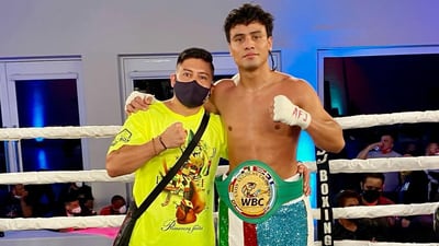 Nueva pelea de Léster Martínez, va por el título de Campeón Latino
