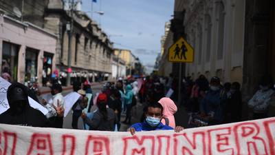 Se reportan bloqueos y manifestaciones por estado de sitio en El Estor