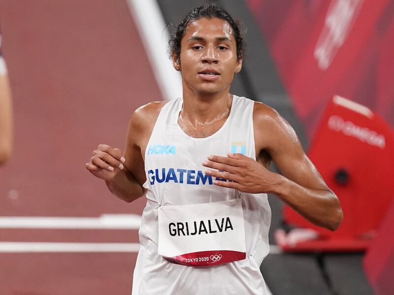 Luis Grijalva impone nuevo récord nacional en Bruselas y clasifica al Mundial de Atletismo 2023