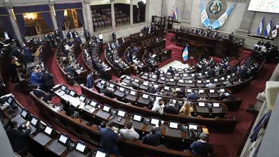 Aumenta contratación de personal en el Congreso en el primer año de Rodríguez