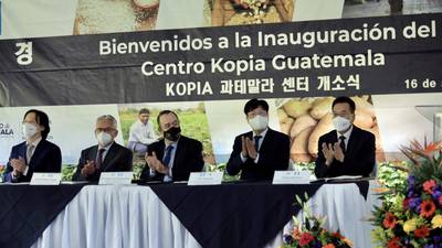 Giammattei reafirma que Guatemala busca alcanzar TLC con Corea