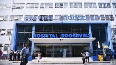 Personal del hospital Roosevelt es enviado a cuarentena preventiva