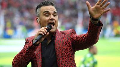 Robbie Williams inauguró el Mundial interpretando sus mejores hits
