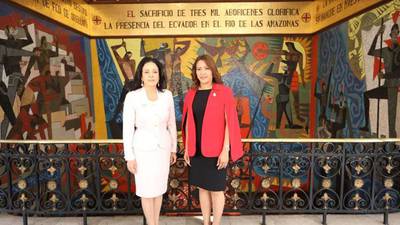 Primera Dama de la Nación viaja a Ecuador