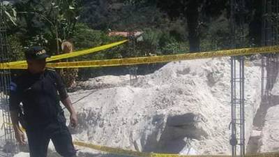 Con una granada y una nota amenazan a propietario de vivienda en construcción de Huehuetenango