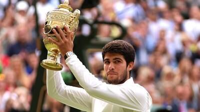 Carlos Alcaraz nuevo campeón de Wimbledon tras derrotar a Novak Djokovic